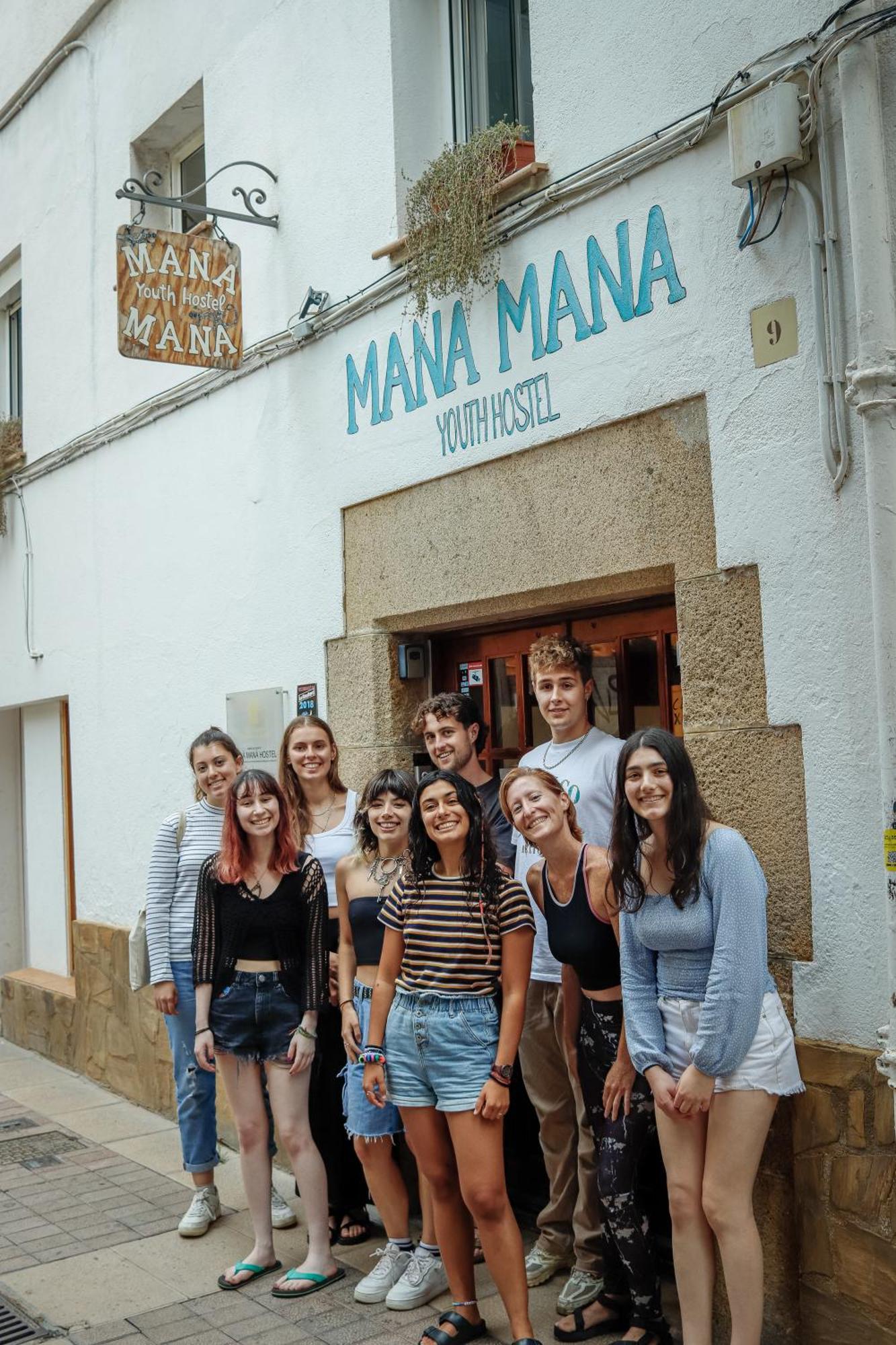 Mana Mana Youth Hostel トッサ・デ・マール エクステリア 写真